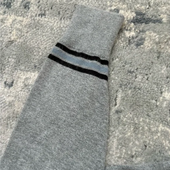 360 Cashmere Carrie Crewneck Knit in Heather Grey, SZ XS - Picture 7 of 11